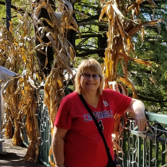 Meet your Posher, Deb - Picture 7 of 16